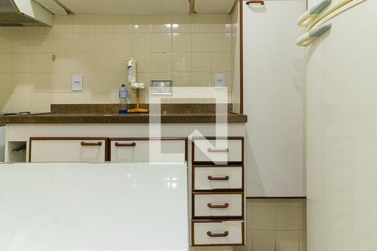 Cozinha  de apartamento para alugar com 1 quarto, 40m² em Centro, Rio de Janeiro
