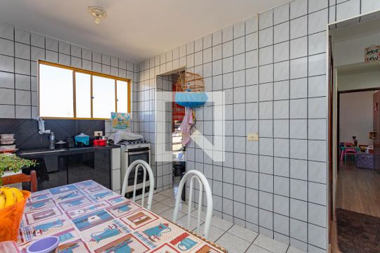 Cozinha  de apartamento à venda com 2 quartos, 57m² em Conceição, Diadema