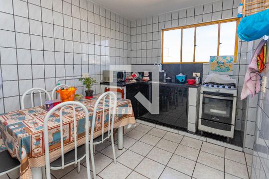 Cozinha  de apartamento à venda com 2 quartos, 57m² em Conceição, Diadema