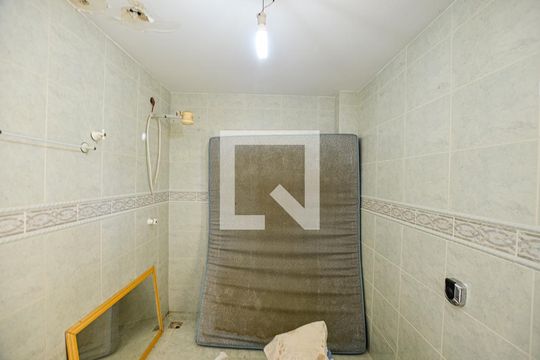 Banheiro da Suíte de casa à venda com 4 quartos, 250m² em Itaipu, Niterói