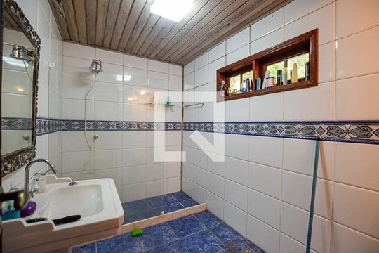 Banheiro do Quarto 3 de casa à venda com 4 quartos, 250m² em Itaipu, Niterói