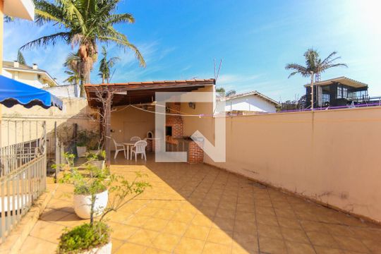 Quintal de casa para alugar com 6 quartos, 724m² em Morumbi, São Paulo
