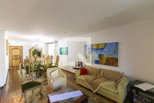 Sala de casa para alugar com 6 quartos, 724m² em Morumbi, São Paulo
