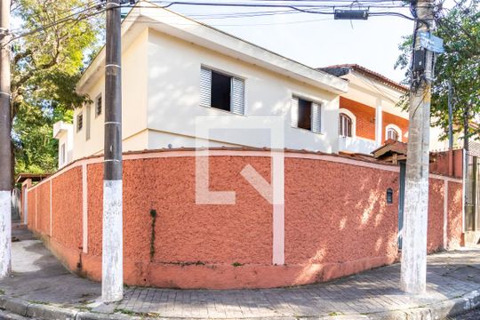 Fachada de casa à venda com 3 quartos, 167m² em Jardim Umuarama, São Paulo