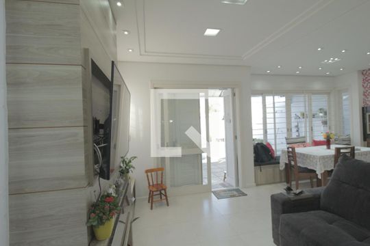 Sala de casa à venda com 3 quartos, 484m² em Niterói, Canoas