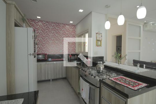 Cozinha de casa à venda com 3 quartos, 484m² em Niterói, Canoas
