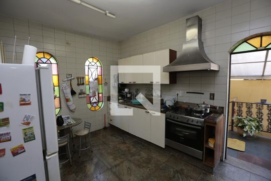 Cozinha de casa à venda com 4 quartos, 302m² em Riacho das Pedras, Contagem