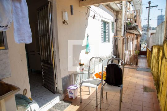 Quintal de casa para alugar com 1 quarto, 40m² em Vila Yara, Osasco