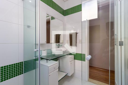 Banheiro de apartamento para alugar com 1 quarto, 76m² em Mooca, São Paulo