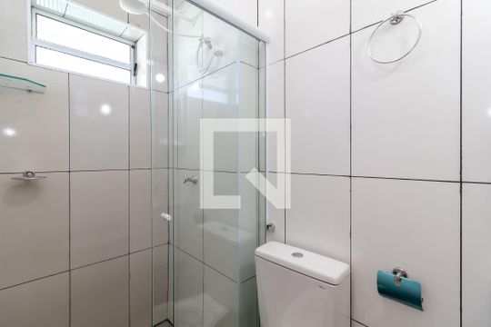 Banheiro de apartamento para alugar com 2 quartos, 32m² em Carandiru, São Paulo
