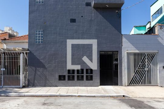 Fachada do Condomínio de apartamento para alugar com 2 quartos, 32m² em Carandiru, São Paulo