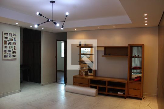 Sala de casa à venda com 2 quartos, 150m² em Santa Maria, Contagem