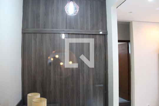Sala de casa à venda com 2 quartos, 150m² em Santa Maria, Contagem