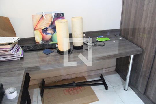 Sala de casa à venda com 2 quartos, 150m² em Santa Maria, Contagem