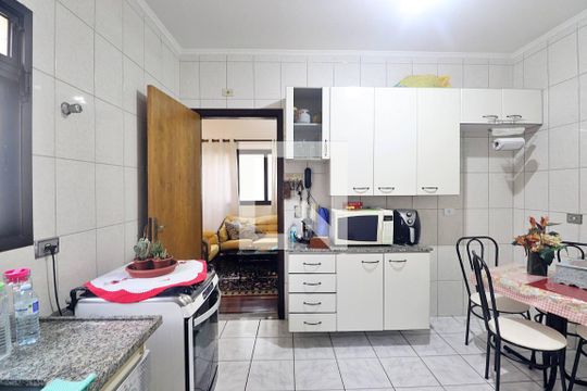 Cozinha de apartamento à venda com 3 quartos, 74m² em Vila Guiomar, Santo André