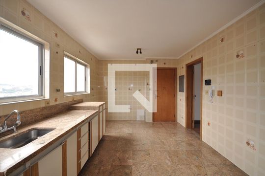 Cozinha de apartamento para alugar com 4 quartos, 188m² em Tremembé, São Paulo