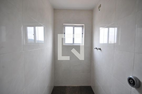 Banheiro da Suíte 2 de apartamento para alugar com 4 quartos, 188m² em Tremembé, São Paulo