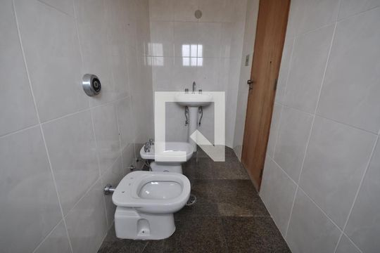 Banheiro da Suíte 2 de apartamento para alugar com 4 quartos, 188m² em Tremembé, São Paulo