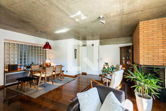 Sala de apartamento à venda com 2 quartos, 140m² em Pinheiros, São Paulo