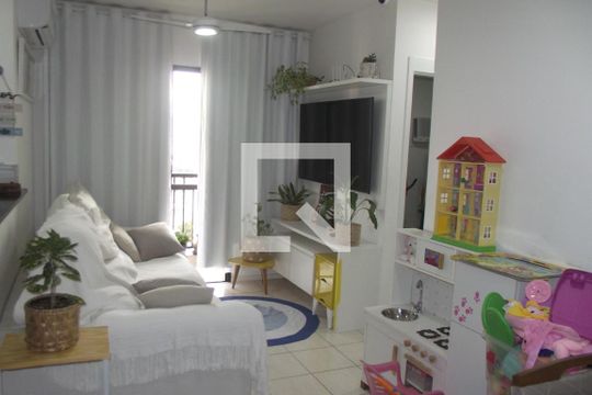 Sala de apartamento à venda com 2 quartos, 56m² em Del Castilho, Rio de Janeiro
