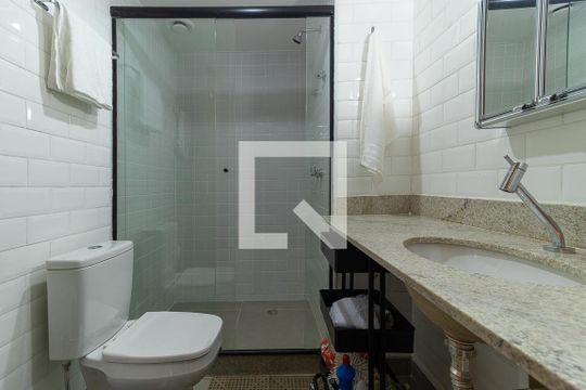 Banheiro de apartamento para alugar com 1 quarto, 32m² em Centro, Rio de Janeiro