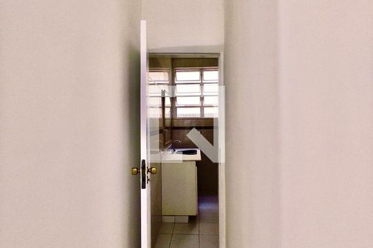 Corredor  de apartamento à venda com 4 quartos, 156m² em Copacabana, Rio de Janeiro