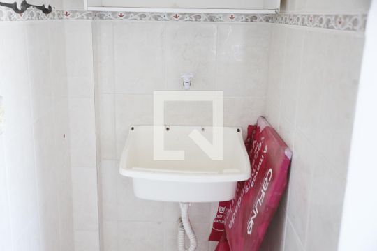 Área de serviço  de kitnet/studio para alugar com 1 quarto, 40m² em Caiçara, Praia Grande