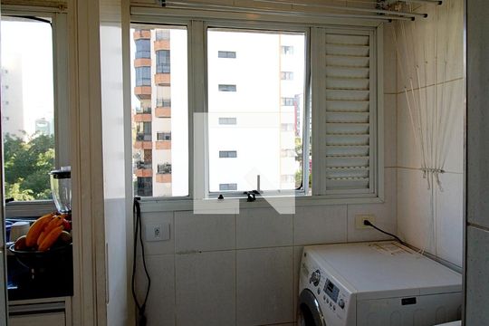 Área de Serviço de apartamento para alugar com 3 quartos, 127m² em Real Parque, São Paulo