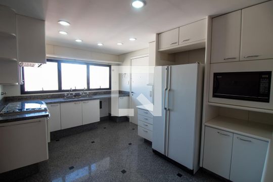 Cozinha de apartamento à venda com 5 quartos, 630m² em Vila Congonhas, São Paulo