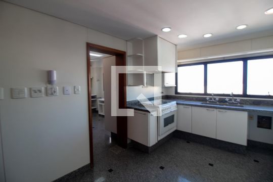 Cozinha de apartamento à venda com 5 quartos, 630m² em Vila Congonhas, São Paulo