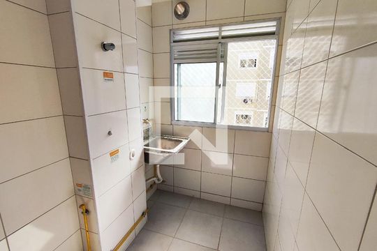 Área de Serviço de apartamento para alugar com 2 quartos, 46m² em Encantado, Rio de Janeiro