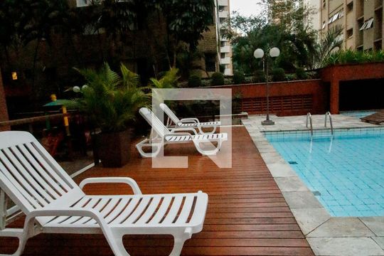Área comum - Piscina de apartamento à venda com 3 quartos, 123m² em Vila Uberabinha, São Paulo