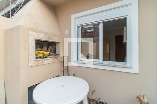 Churrasqueira de casa à venda com 2 quartos, 70m² em Aberta dos Morros, Porto Alegre