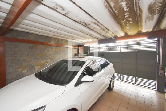 Garagem de casa à venda com 3 quartos, 350m² em Vila Maria Alta, São Paulo