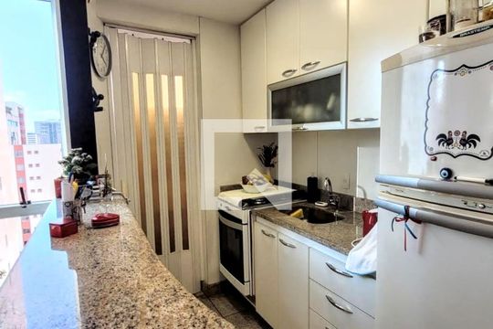 Cozinha de apartamento à venda com 1 quarto, 60m² em Santo Agostinho, Belo Horizonte