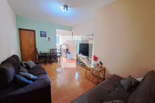 Sala  de apartamento à venda com 2 quartos, 66m² em Heliópolis, Belo Horizonte