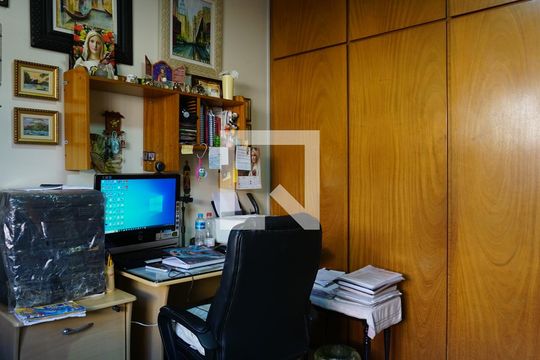 Escritório de casa à venda com 6 quartos, 297m² em Vila Butantã, São Paulo