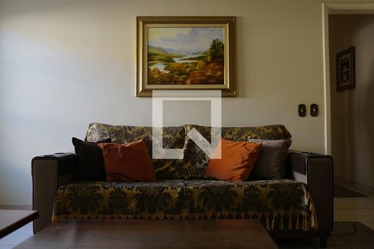 Sala de casa à venda com 6 quartos, 297m² em Vila Butantã, São Paulo