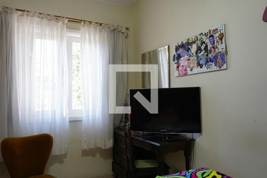 Quarto 1 de casa à venda com 6 quartos, 297m² em Vila Butantã, São Paulo