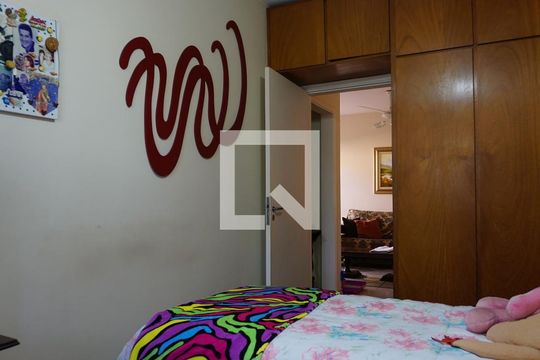 Quarto 1 de casa à venda com 6 quartos, 297m² em Vila Butantã, São Paulo