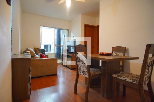 Apartamento para alugar com 2 quartos, 48m² em Protásio Alves, Porto Alegre