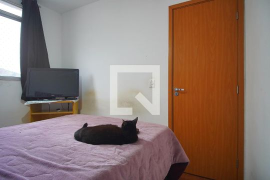Quarto  1 de apartamento para alugar com 2 quartos, 48m² em Protásio Alves, Porto Alegre