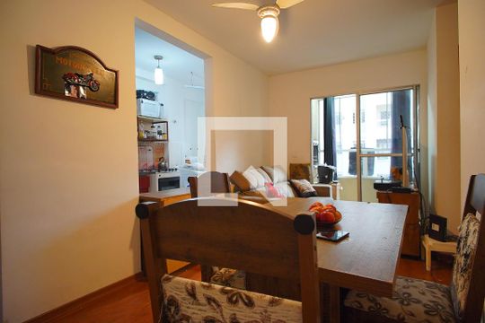 Sala  de apartamento para alugar com 2 quartos, 48m² em Protásio Alves, Porto Alegre