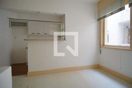 Apartamento à venda com 1 quarto, 30m² em Mont’serrat, Porto Alegre