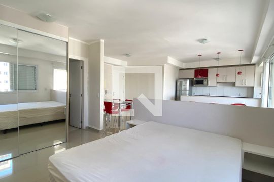 Apartamento para alugar com 1 quarto, 50m² em Sítio Tamboré Alphaville, Barueri