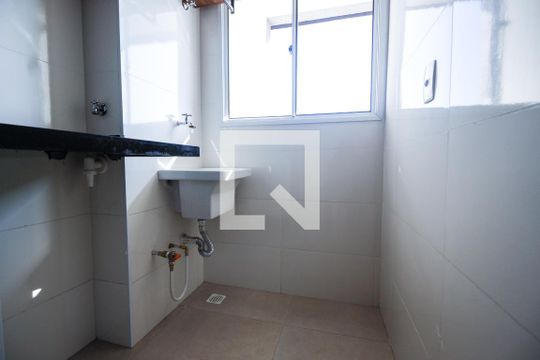 Área de serviço de apartamento para alugar com 2 quartos, 50m² em Jardim São Paulo, São Paulo