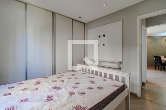 Quarto 1 de apartamento à venda com 2 quartos, 80m² em Chácara Agrindus, Taboão da Serra