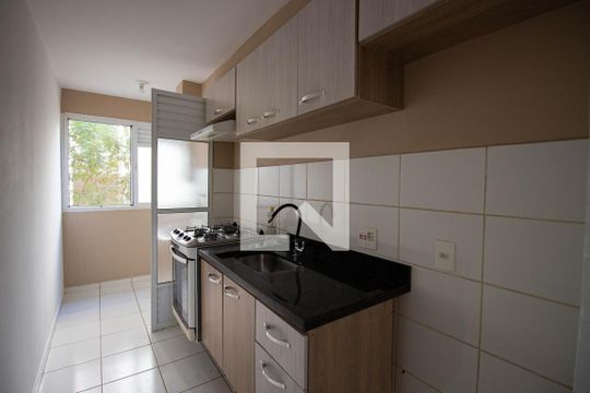 Cozinha de apartamento para alugar com 2 quartos, 49m² em Colônia (zona Leste), São Paulo
