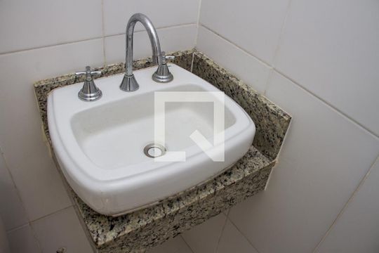 Lavabo de apartamento à venda com 2 quartos, 80m² em Méier, Rio de Janeiro