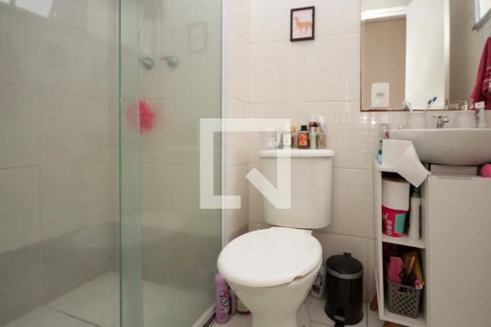 Banheiro de apartamento à venda com 2 quartos, 45m² em Vila Independência, São Paulo